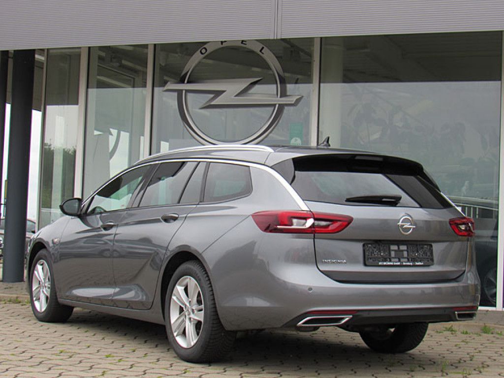 Opel Insignia 2.0D ST Elegance Panorama MatrixLED Sit