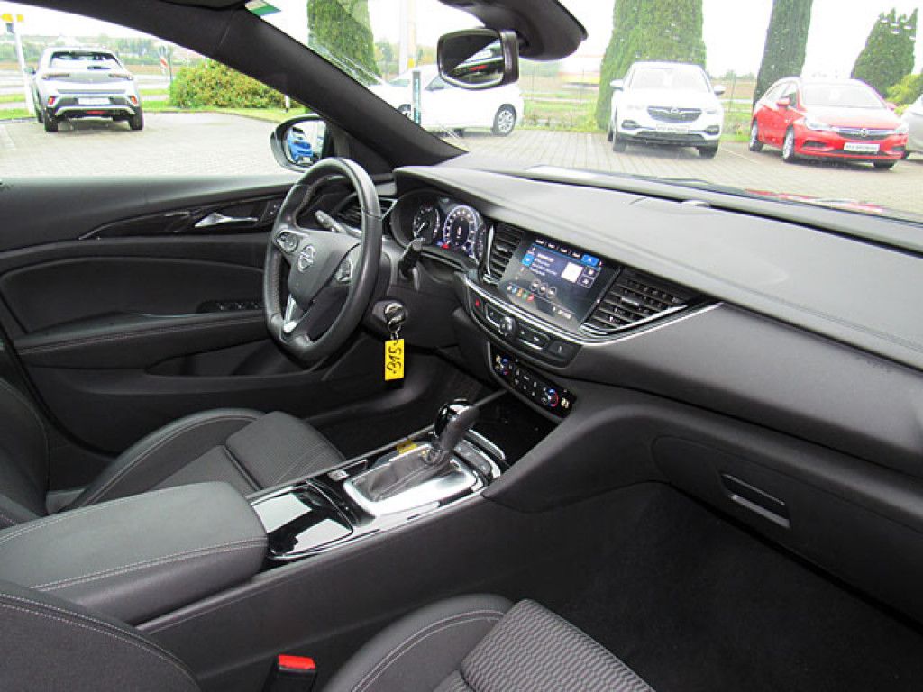 Opel Insignia 2.0D ST Elegance Panorama MatrixLED Sit