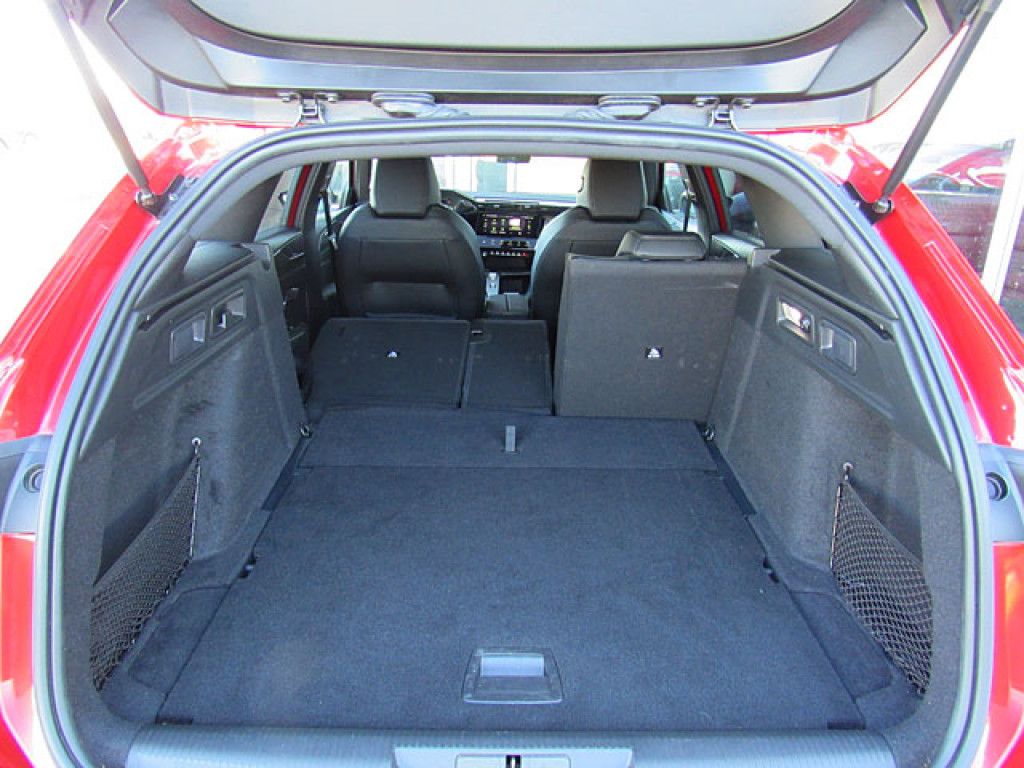 Peugeot 308 SW GT-Line Puretech AT8 MatrixLED R-Kamera