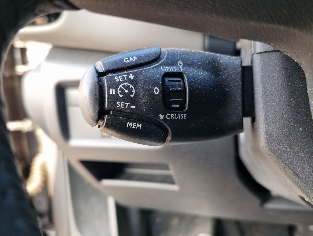 Citroën C5 Aircross PHEV 225 e-AT Shine Pack LED Pano Na
