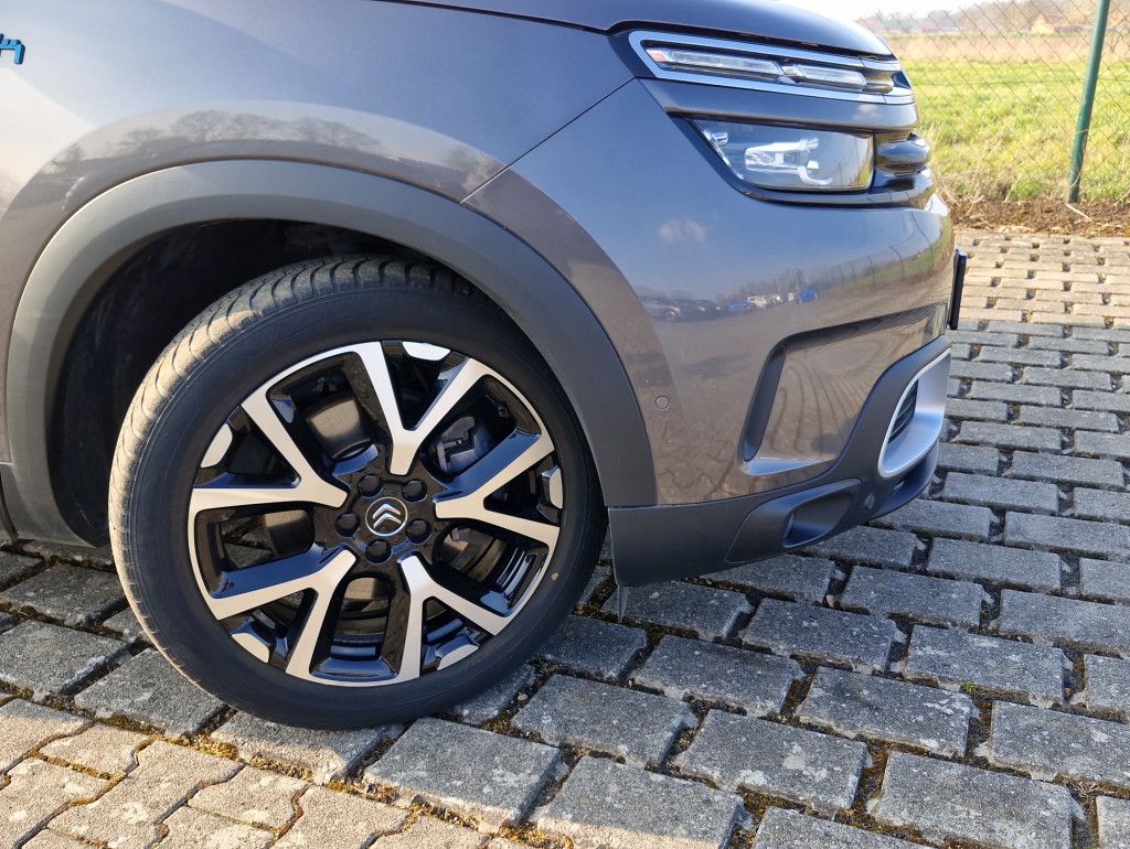 Citroën C5 Aircross PHEV 225 e-AT Shine Pack LED Pano Na