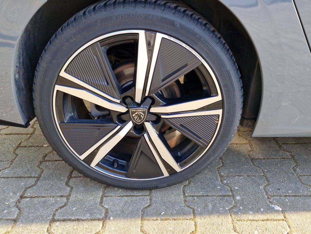 Peugeot 308 SW PureTech 130 GT AT LED Navi Kamera PDC To