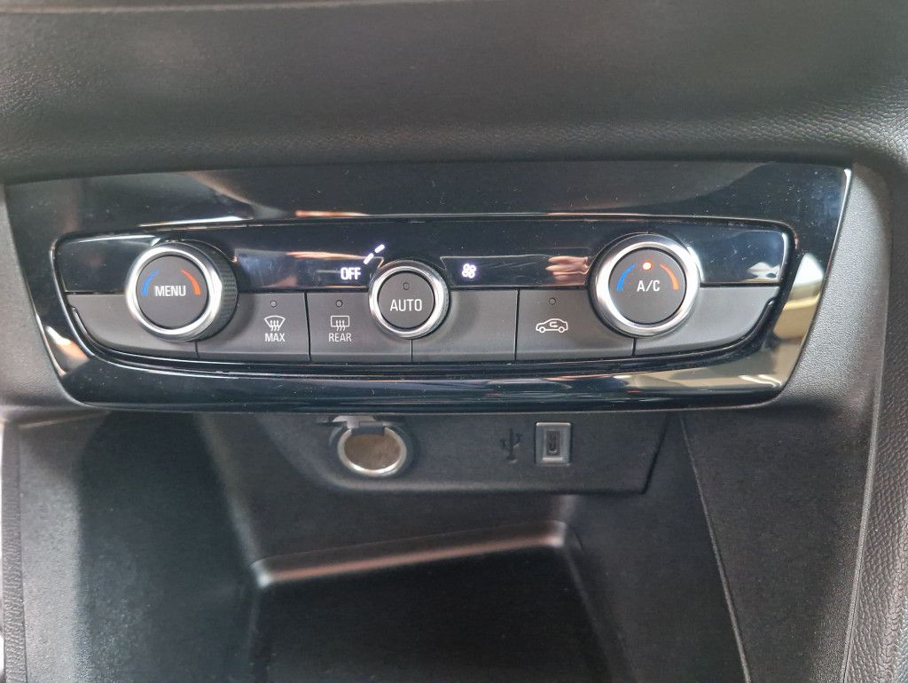 Opel Corsa F 1.2 Turbo GS LED Navi Pano Kamera Toter