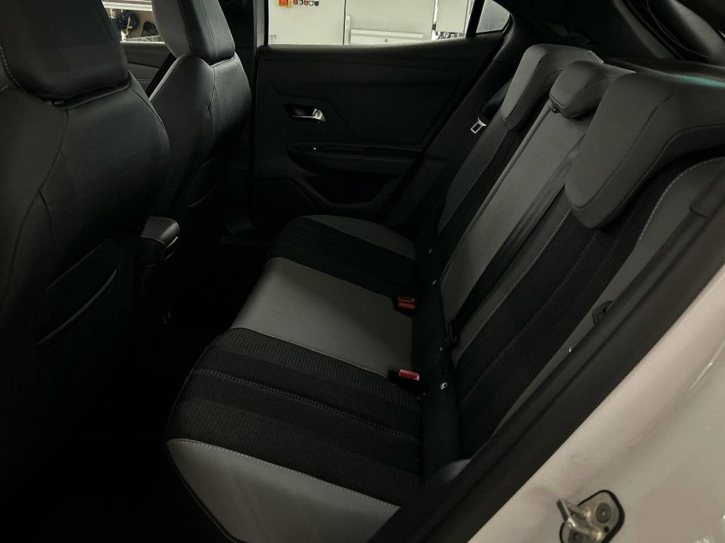 Opel Mokka B -e Elegance AT Matrix LED SHZ Kamera Key