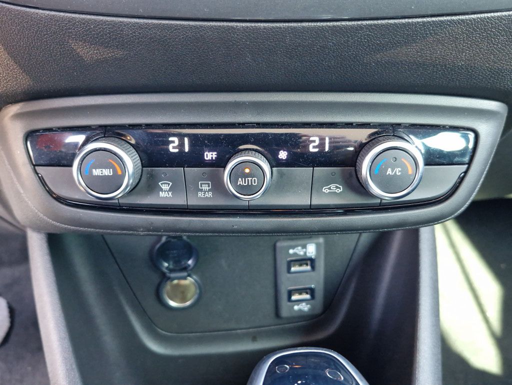 Opel Crossland 1.2 Turbo Elegance AT LED Navi Pano Al