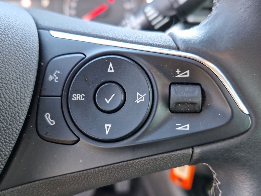 Opel Crossland 1.2 Turbo Elegance AT LED Navi Pano Al