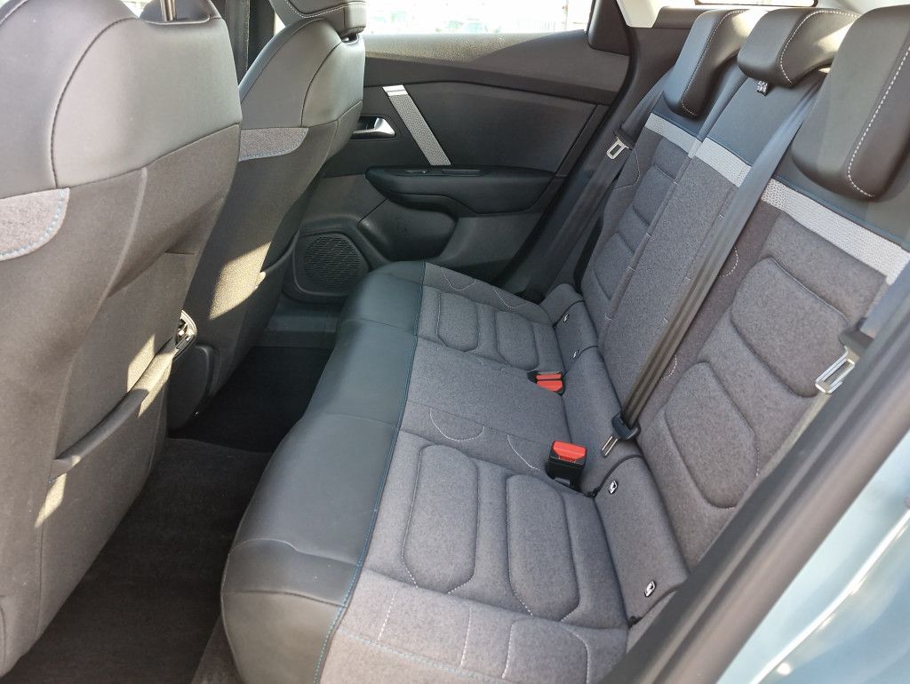 Citroën C4 PureTech 130 Plus AT LED Navi Kamera SHZ PDC