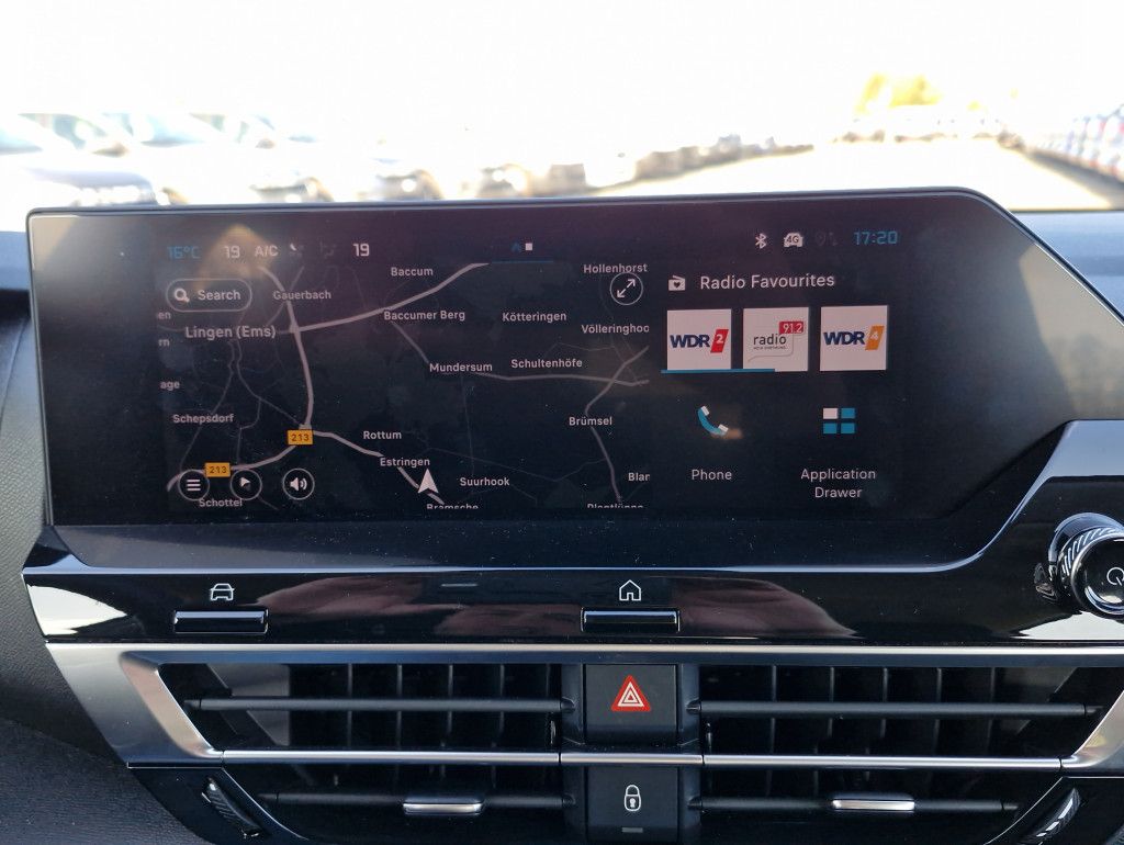 Citroën C4 PureTech 130 Plus AT LED Navi Kamera SHZ PDC