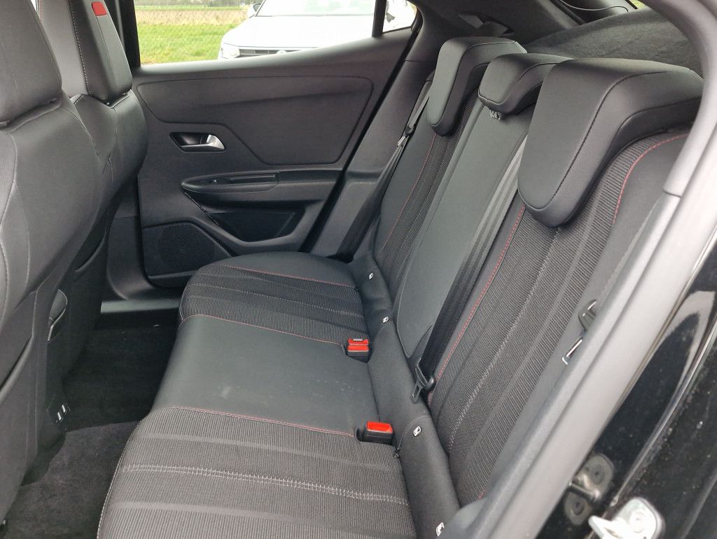 Opel Mokka -e GS AT LED Kamera Keyless PDC Alu17