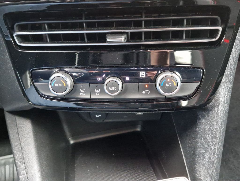 Opel Mokka -e GS AT LED Kamera Keyless PDC Alu17
