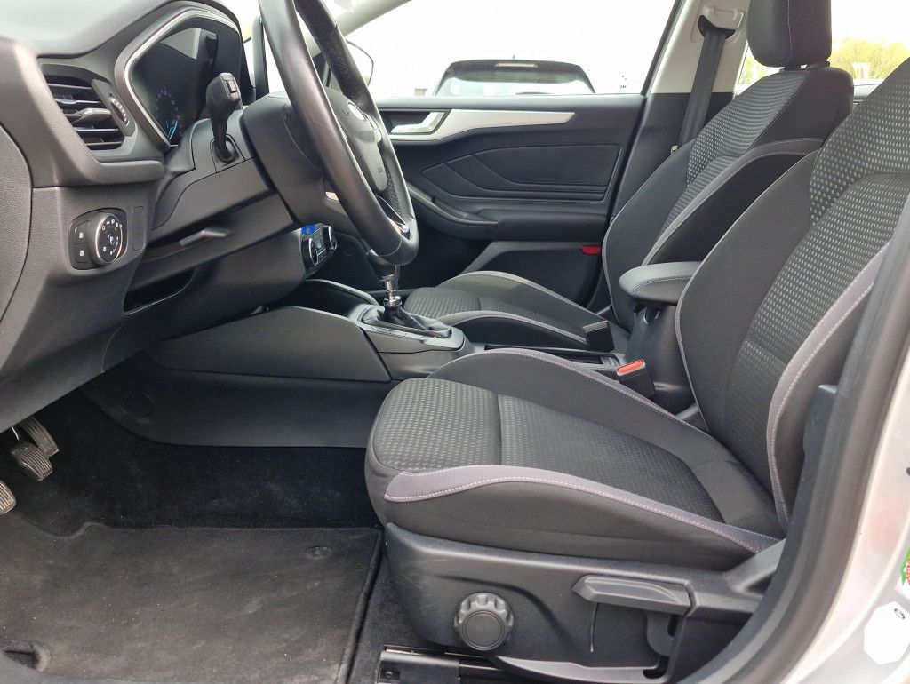 Ford Focus Turnier 1.5 EcoBlue Cool&Connect Navi Kame