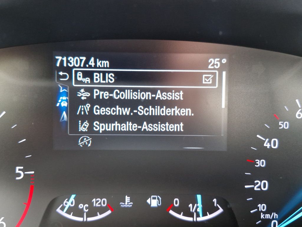 Ford Focus Turnier 1.5 EcoBlue Cool&Connect Navi Kame