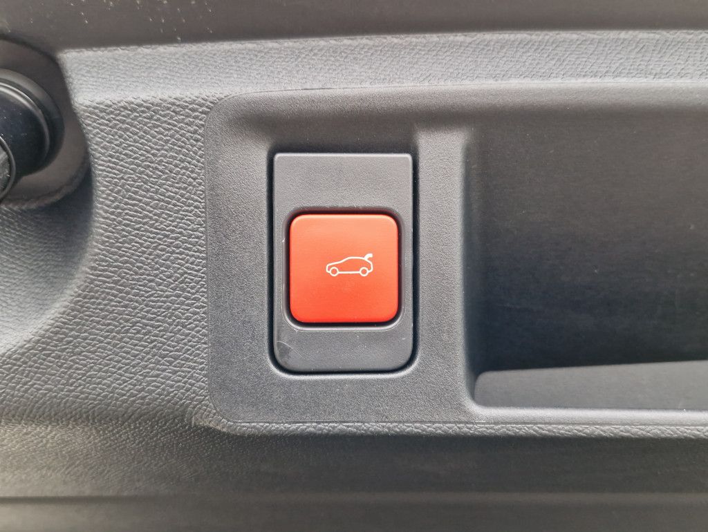 Peugeot 308 SW PureTech 130 GT AT LED Navi Kamera PDC To