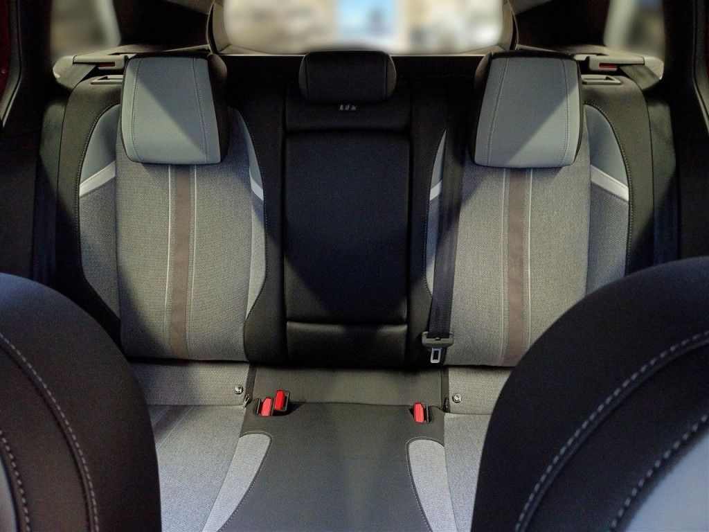 Opel Astra L 1.6 PHEV ST Elegance AT LED Kamera AHK S