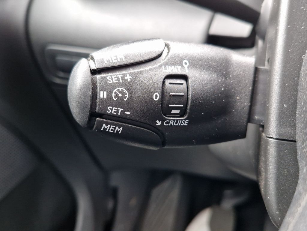 Citroën C3 Aircross PureTech 110 Plus LED Navi PDC Alu 1