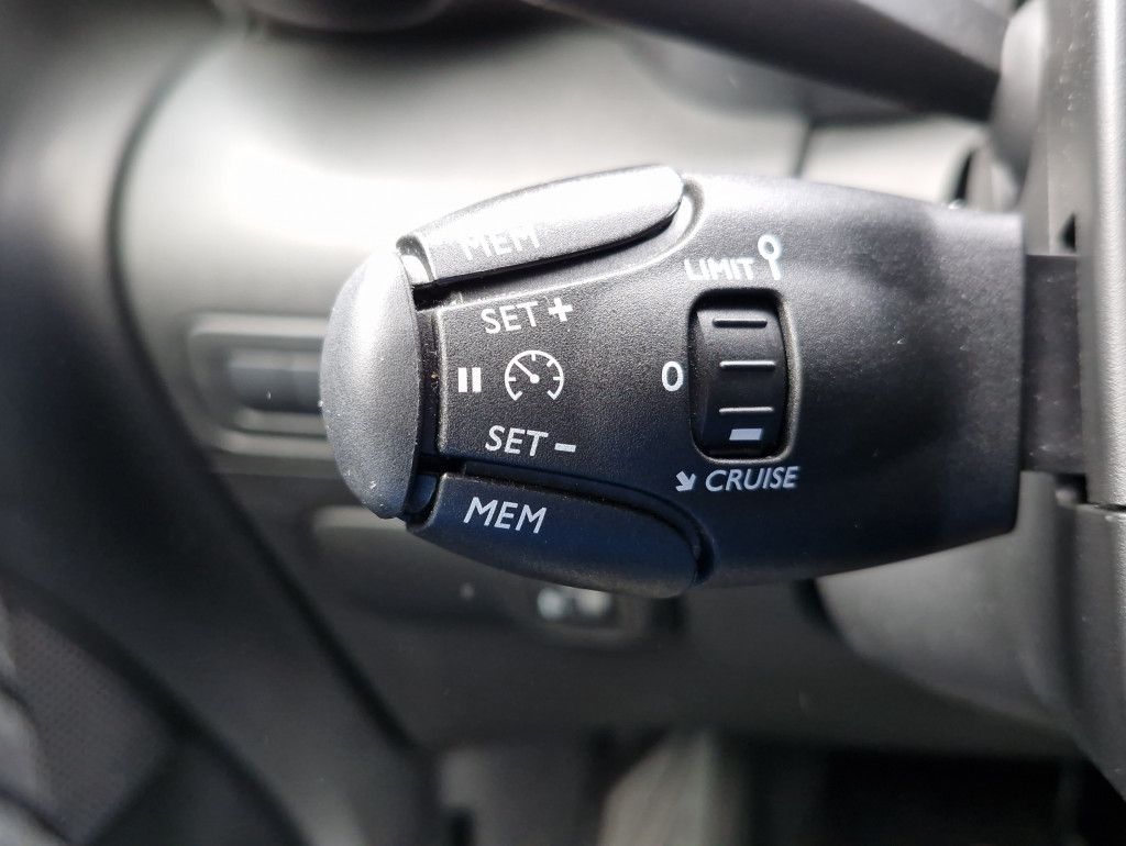 Citroën C3 Aircross PureTech 130 Plus AT LED Navi PDC Al