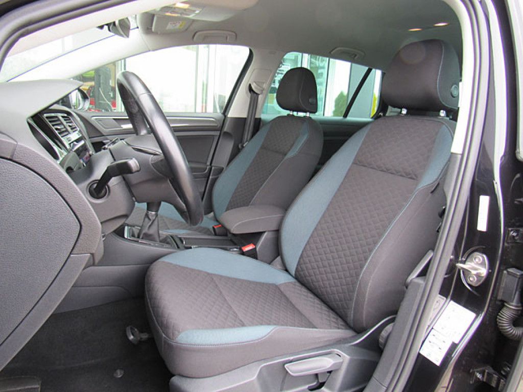 Volkswagen Golf 1.0 IQ.DRIVE S/S Climatronic SHZ ParkAssist