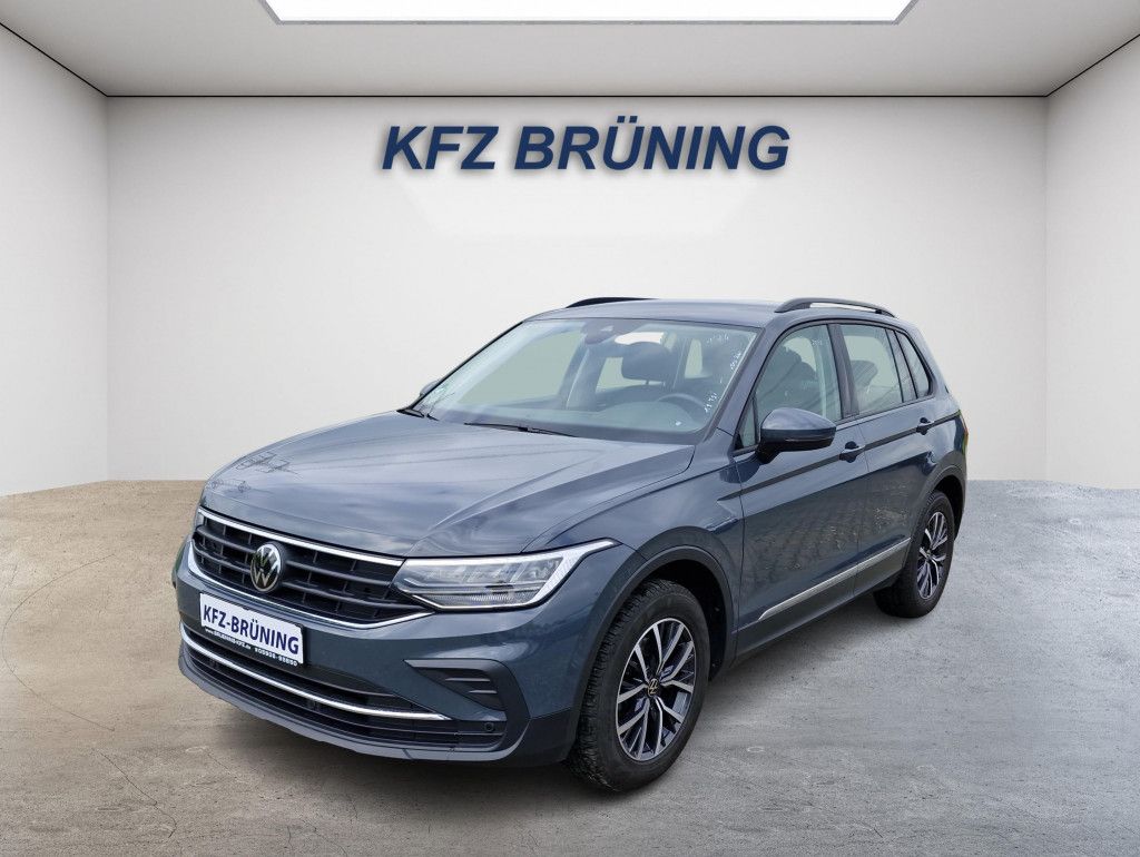 Volkswagen Tiguan 1.5 TSI Life Navi LED ACC SHZ PDC Alu 17