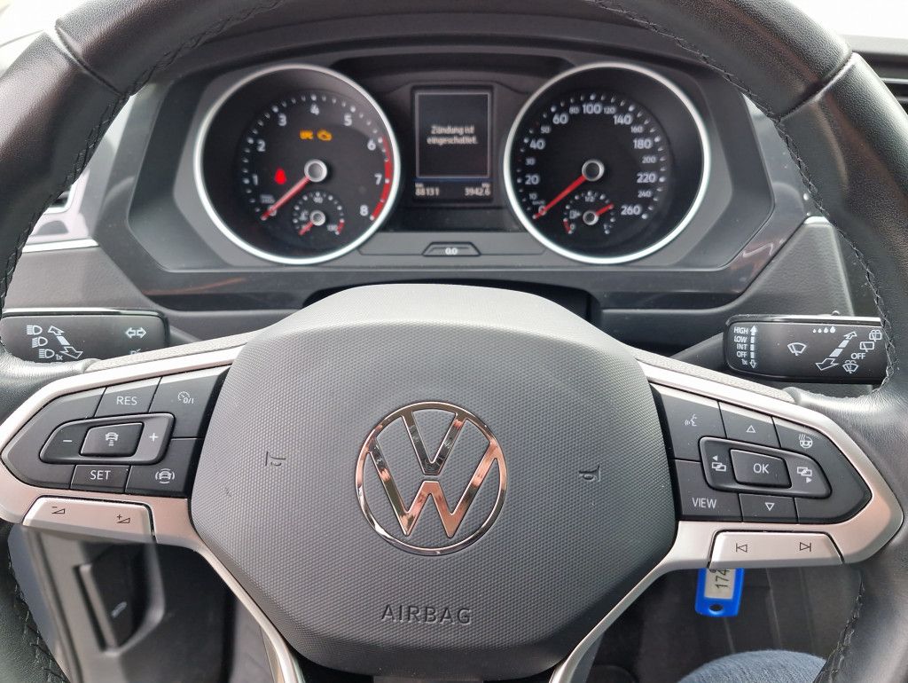 Volkswagen Tiguan 1.5 TSI Life Navi LED ACC SHZ PDC Alu 17
