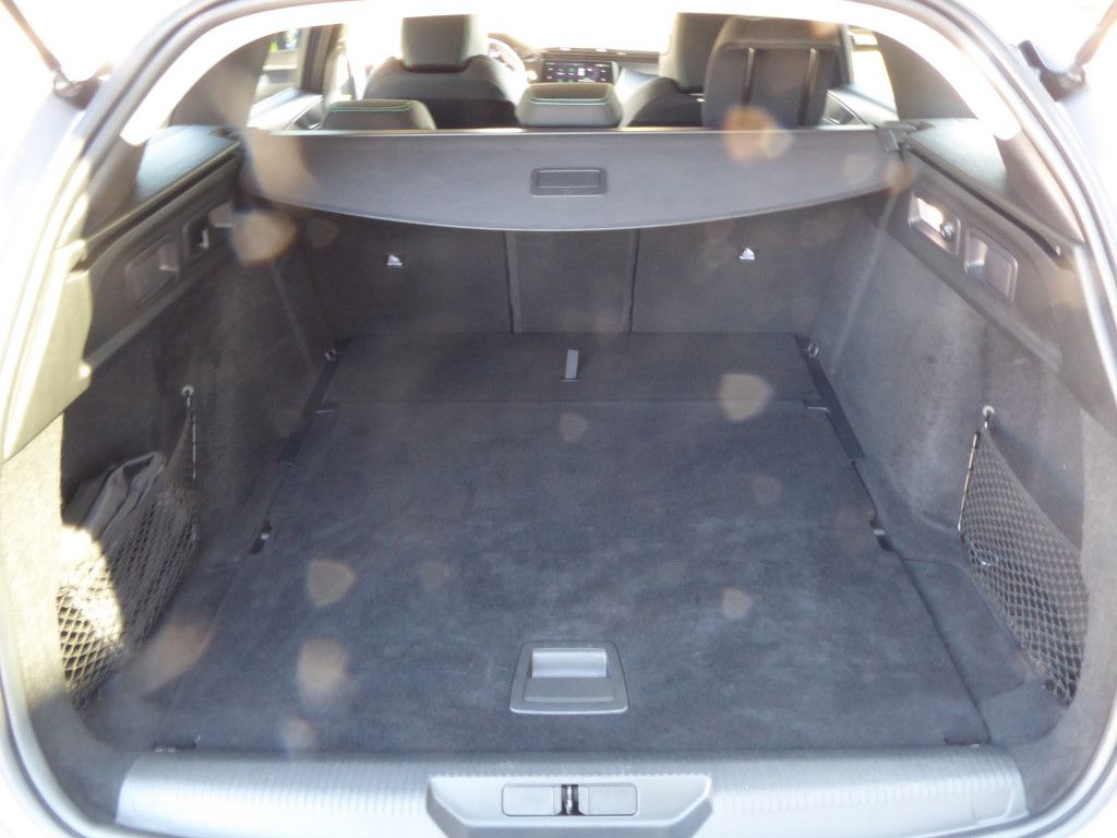 Peugeot 308 SW Allure PureTech 130 AT LED Navi Kamera SH