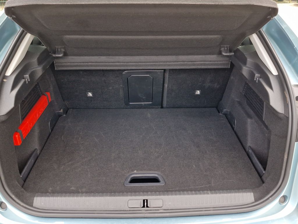 Citroën C4 PureTech 130 Max AT LED Navi Kamera 360 HeadU