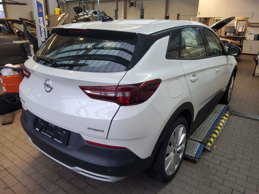 Opel Grandland X 1.6 PHEV Elegance AT Navi Kamera SHZ