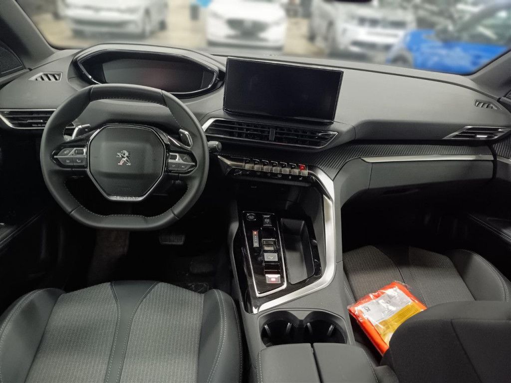 Peugeot 5008 BlueHDI 130 Allure AT LED Navi Kamera 7-Sit