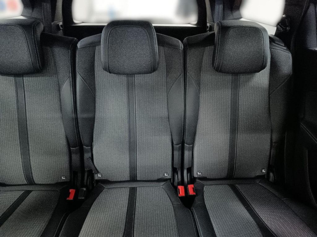 Peugeot 5008 BlueHDI 130 Allure AT LED Navi Kamera 7-Sit