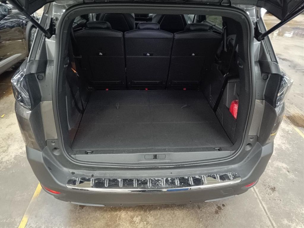Peugeot 5008 BlueHDI 130 Allure AT LED Navi Kamera 7-Sit