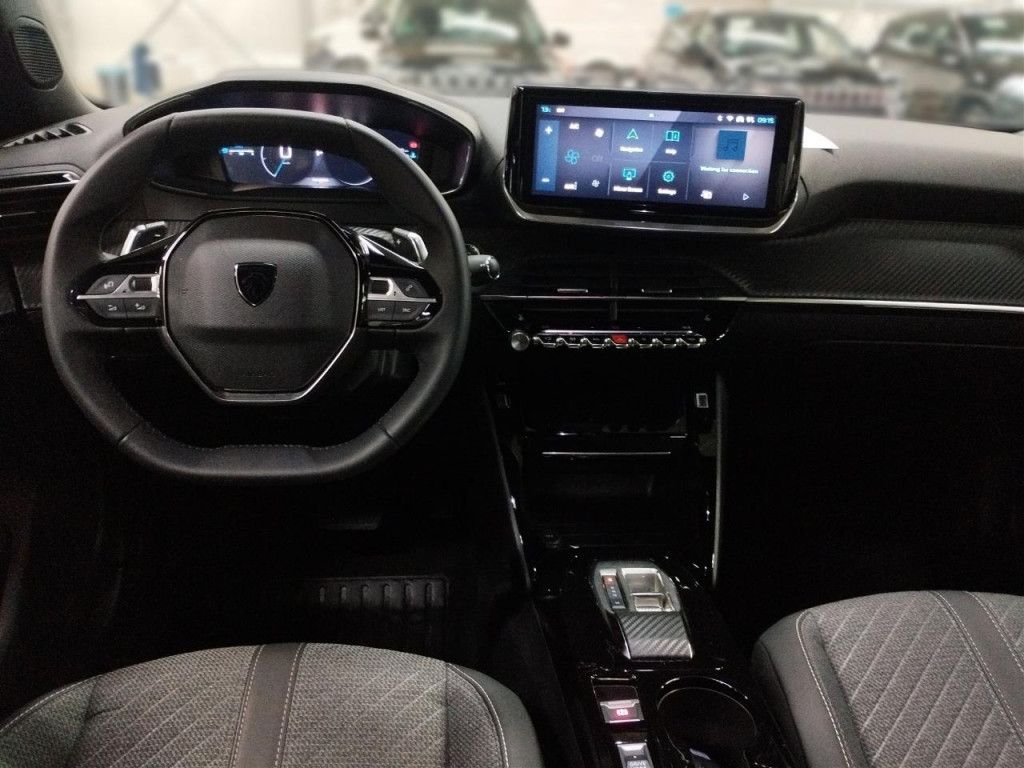 Peugeot 2008 PureTech 130 Allure AT LED Navi Kamera 360