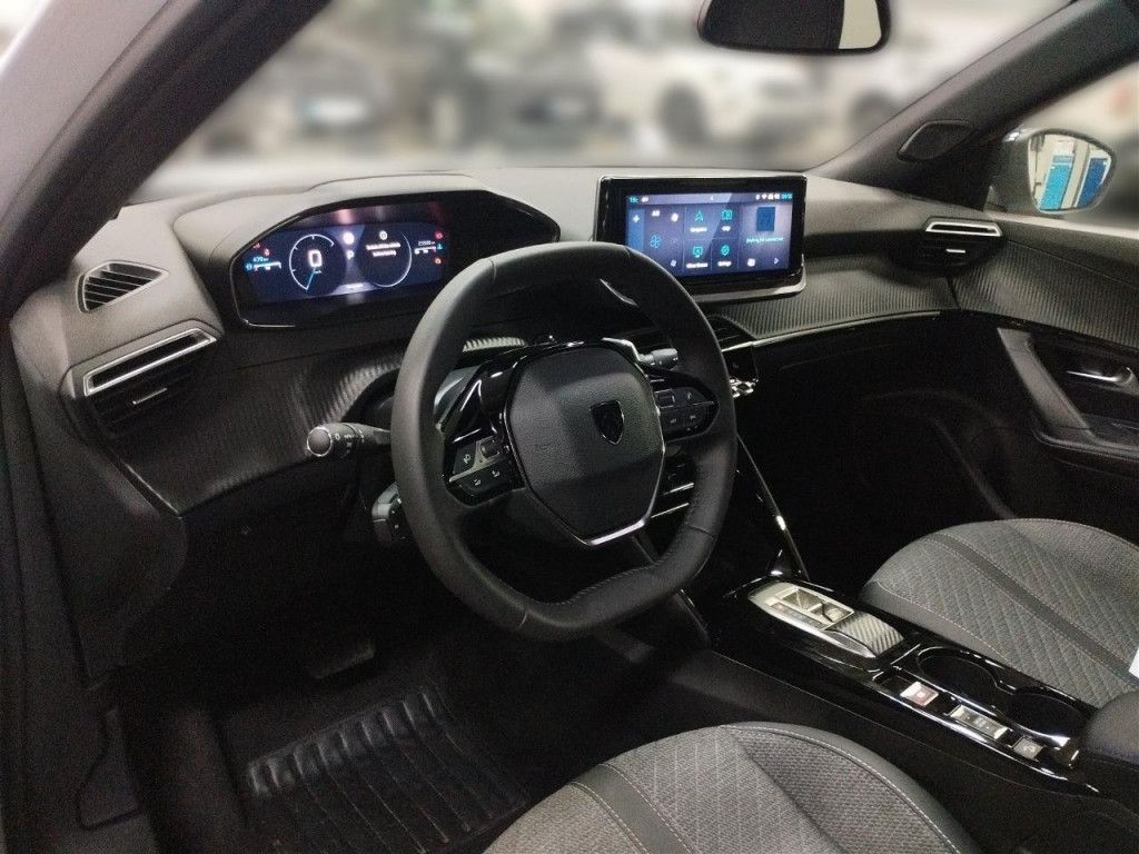 Peugeot 2008 PureTech 130 Allure AT LED Navi Kamera 360