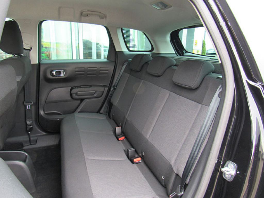 Citroën C3 Aircross Plus PureTech AT6 LED-Licht Navi PDC