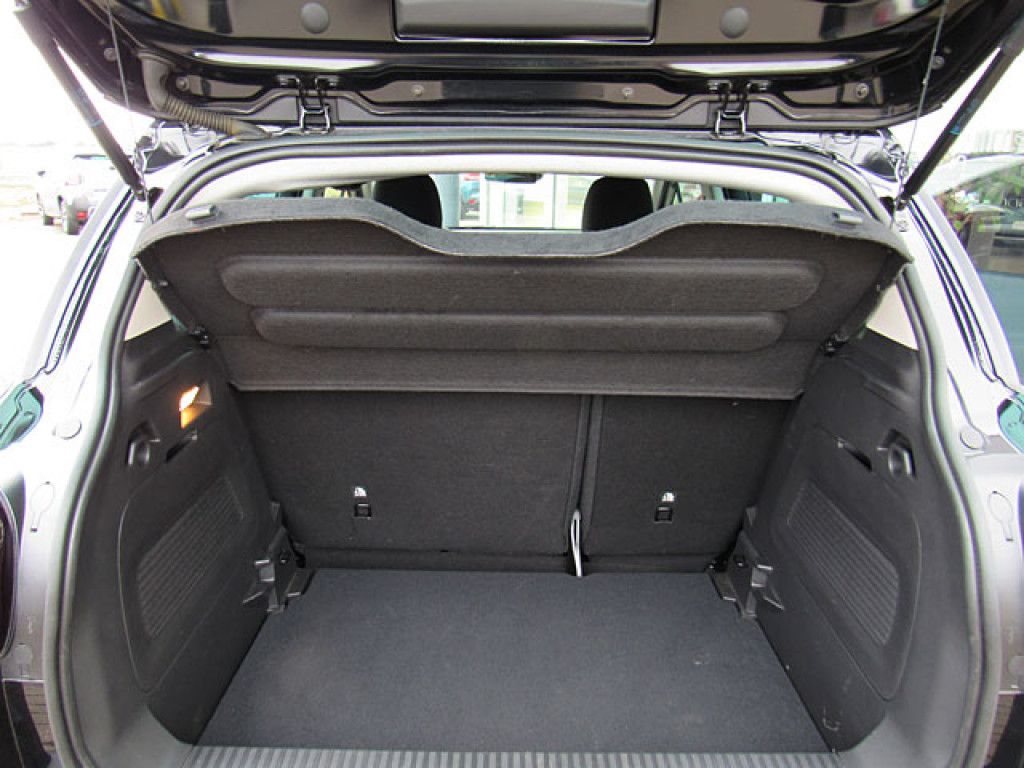 Citroën C3 Aircross Plus PureTech AT6 LED-Licht Navi PDC
