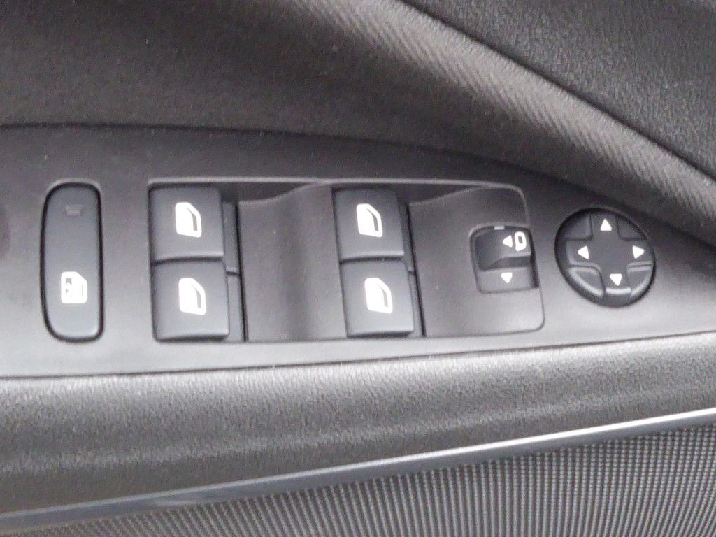 Opel Crossland 1.2 Turbo Elegance AT LED Navi Kamera
