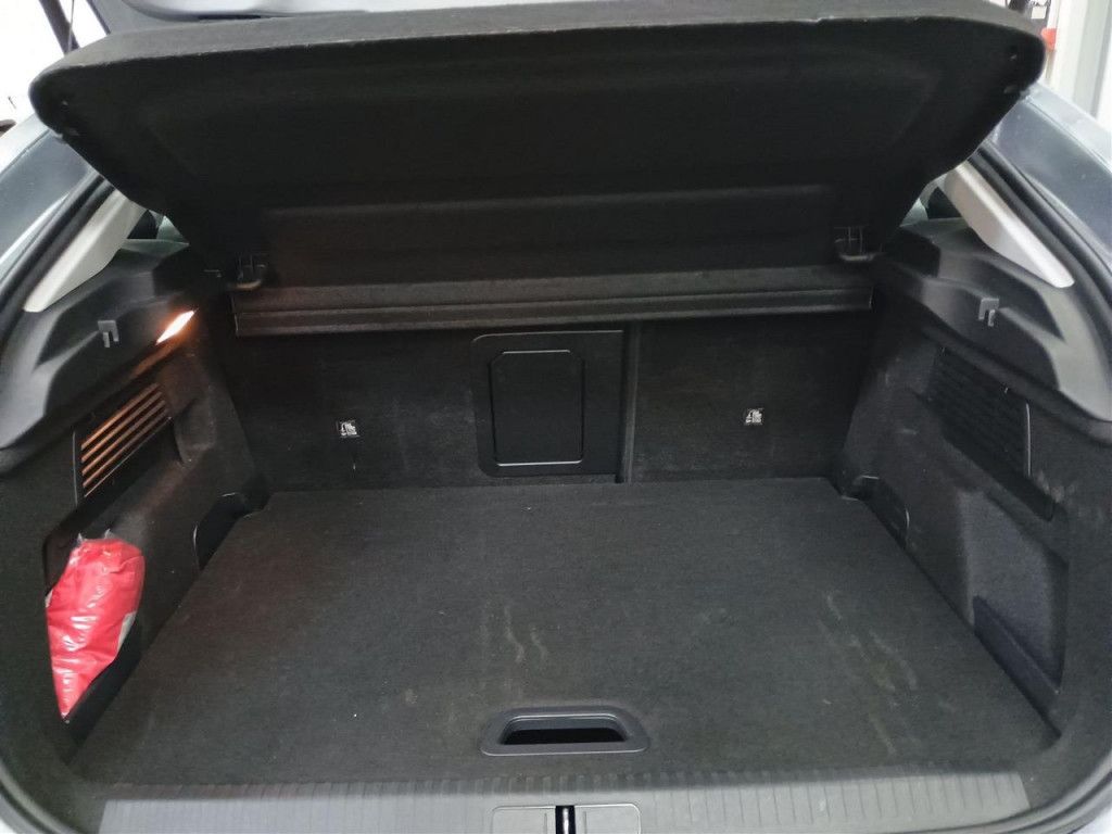 Citroën C4 Plus PureTech 130 AT8 LED-Licht Navi R-Kamera