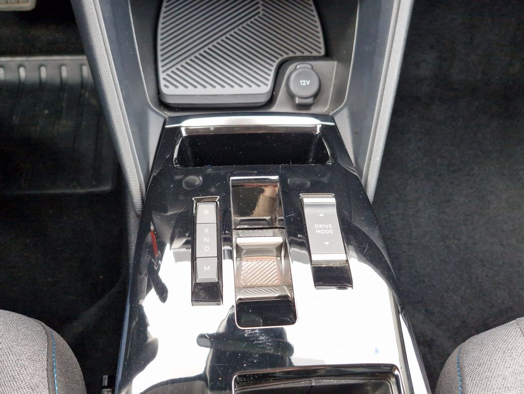 Citroën C4 PureTech 130 AT Plus LED Kamera PDC CarPlay A