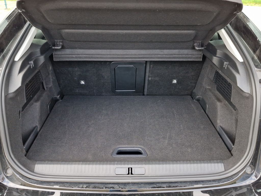 Citroën C4 PureTech 130 AT Plus LED Kamera PDC CarPlay A