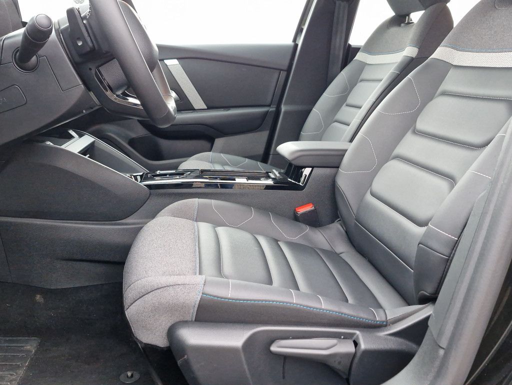 Citroën C4 PureTech 130 Plus AT LED Navi Kamera Keyless