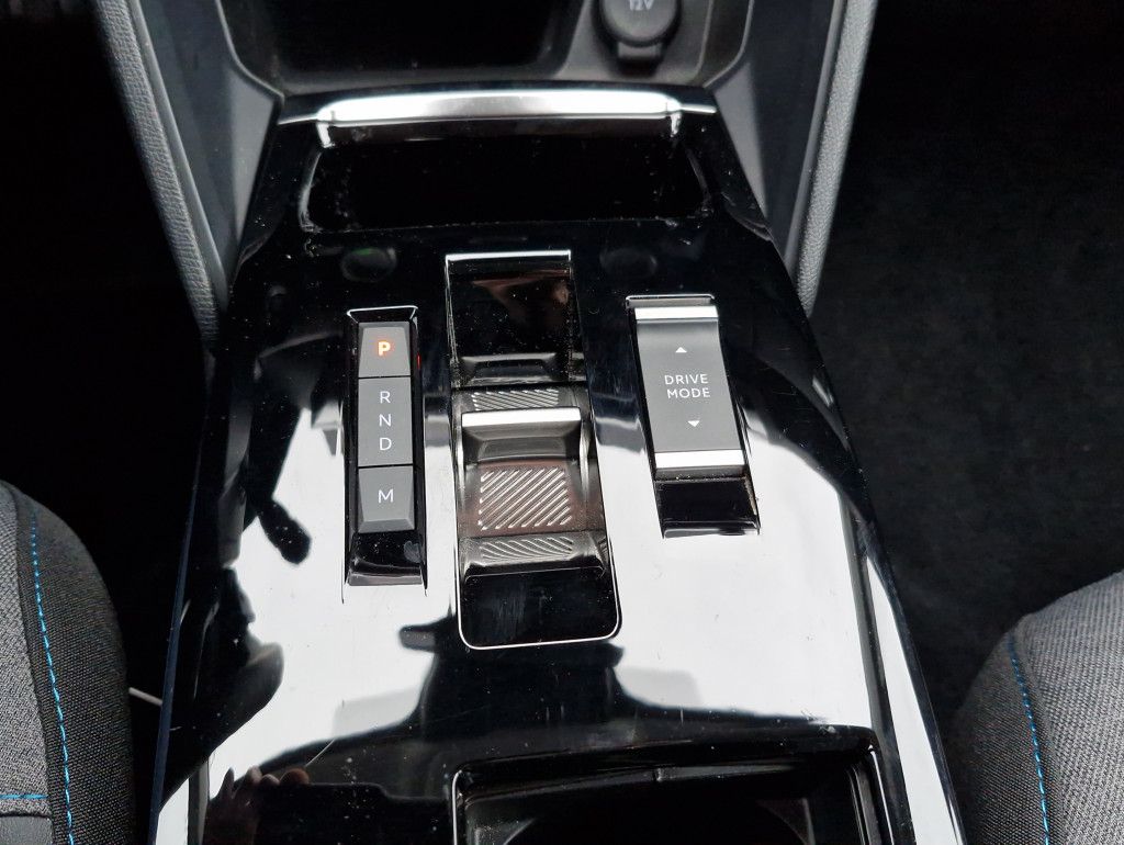 Citroën C4 PureTech 130 Plus AT LED Navi Kamera Keyless