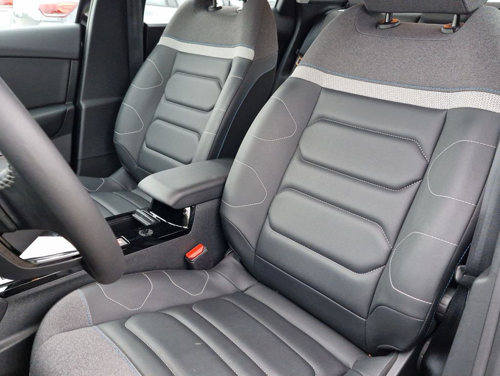 Citroën C4 PureTech 130 Plus AT LED Navi Kamera Keyless