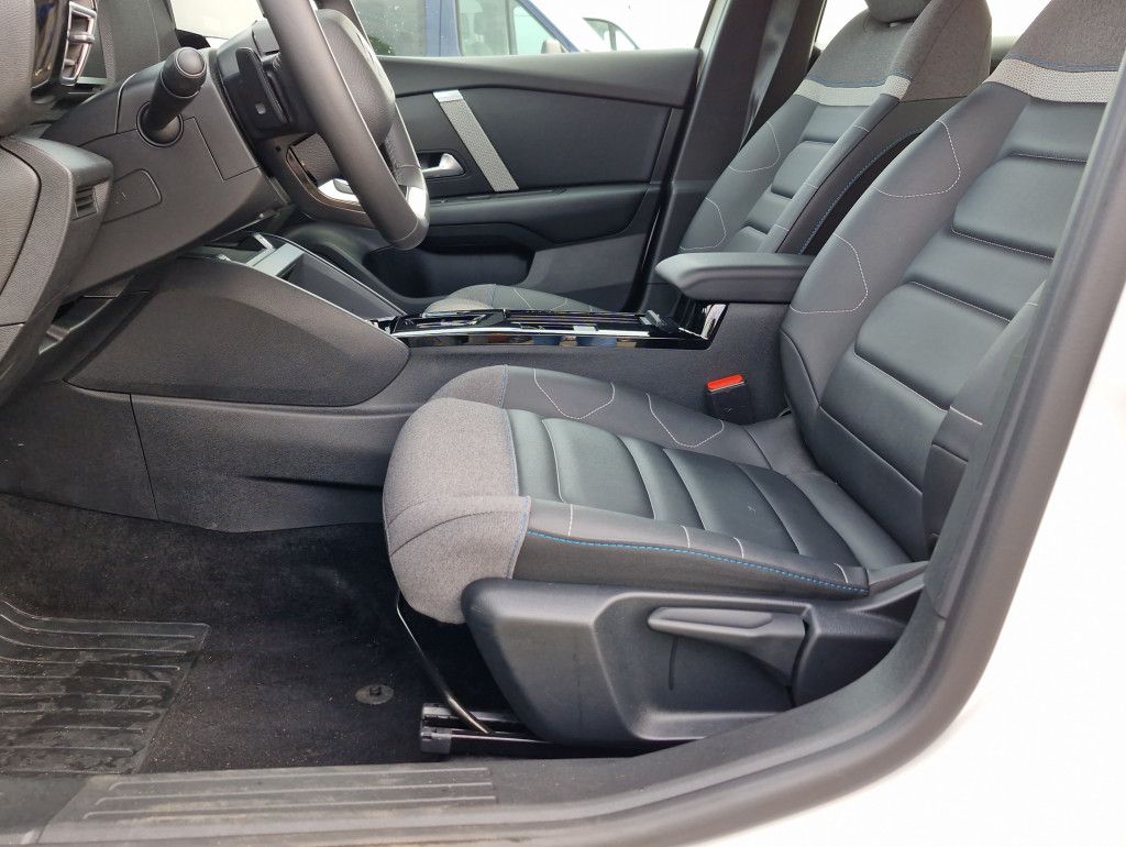 Citroën C4 Plus PureTech 130 AT LED Navi Kamera PDC Keyl