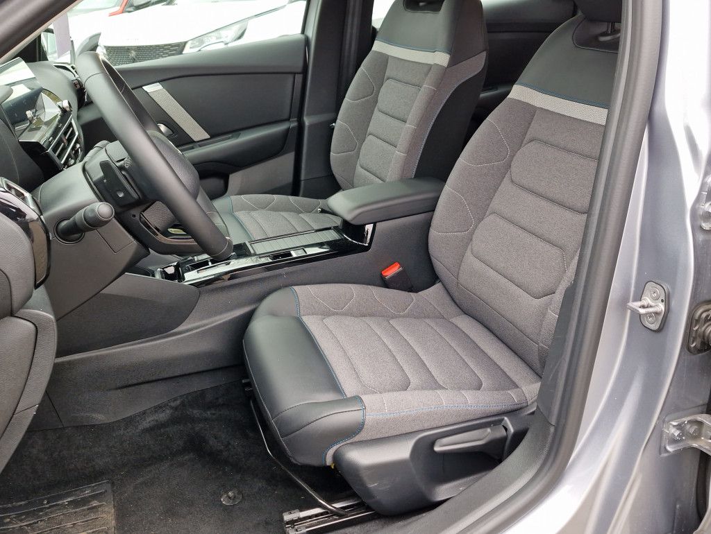 Citroën C4 PureTech 130 Plus AT LED Navi kamera SHZ PDC