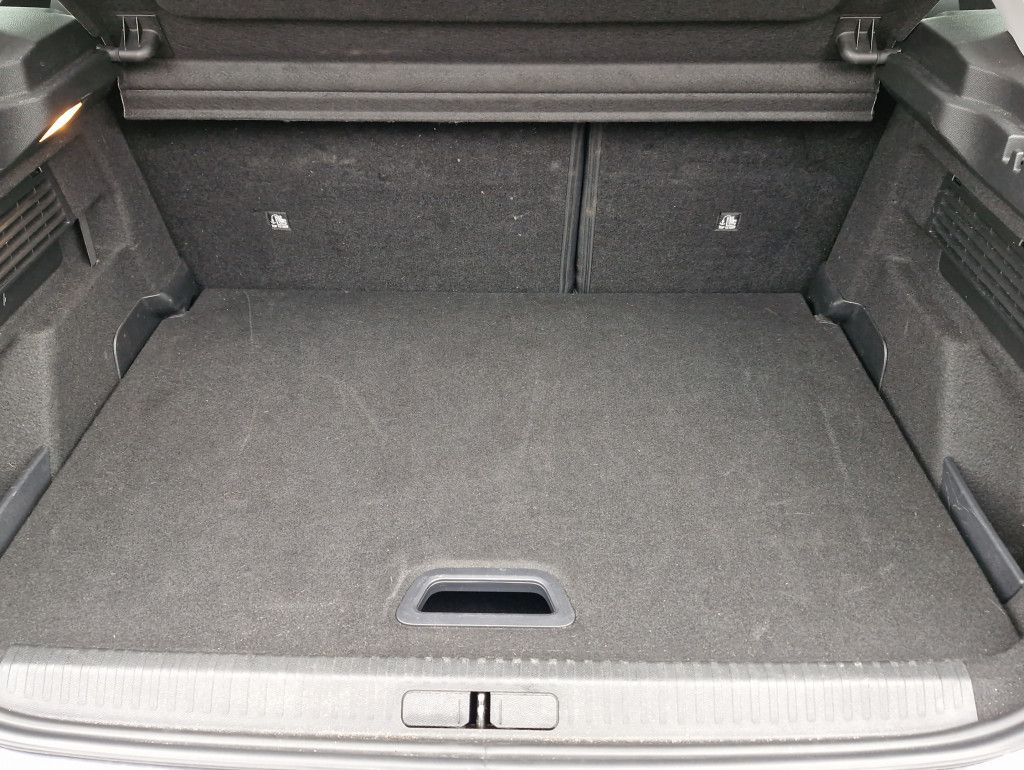 Citroën C4 PureTech 130 Plus AT LED Navi kamera SHZ PDC