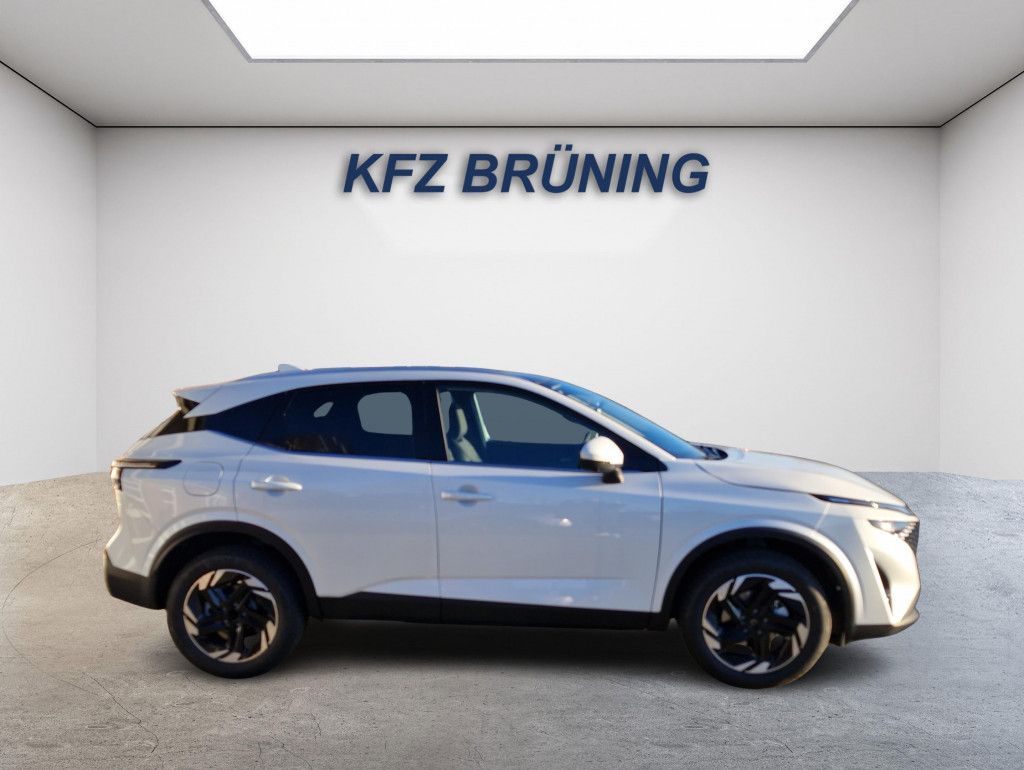 Nissan Qashqai 1.3 DIG-T MHEV N-Connecta AT Navi Pano L