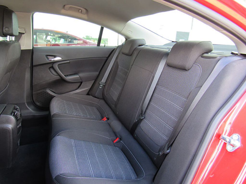 Opel Insignia 2.0 CDTI Edition AT6 Navi900 AGR-Sitze