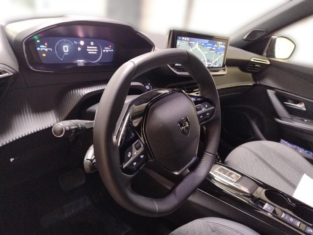 Peugeot 2008 PureTech 130 Allure AT LED Navi Kamera 360