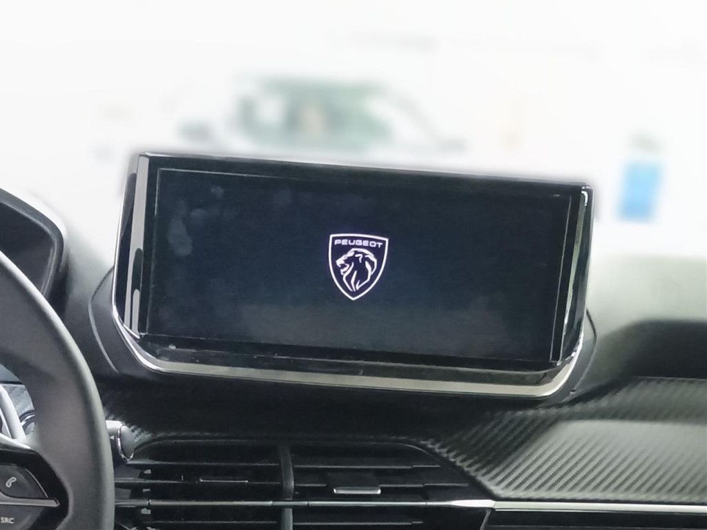 Peugeot 2008 PureTech 130 Allure AT LED Navi Kamera 360