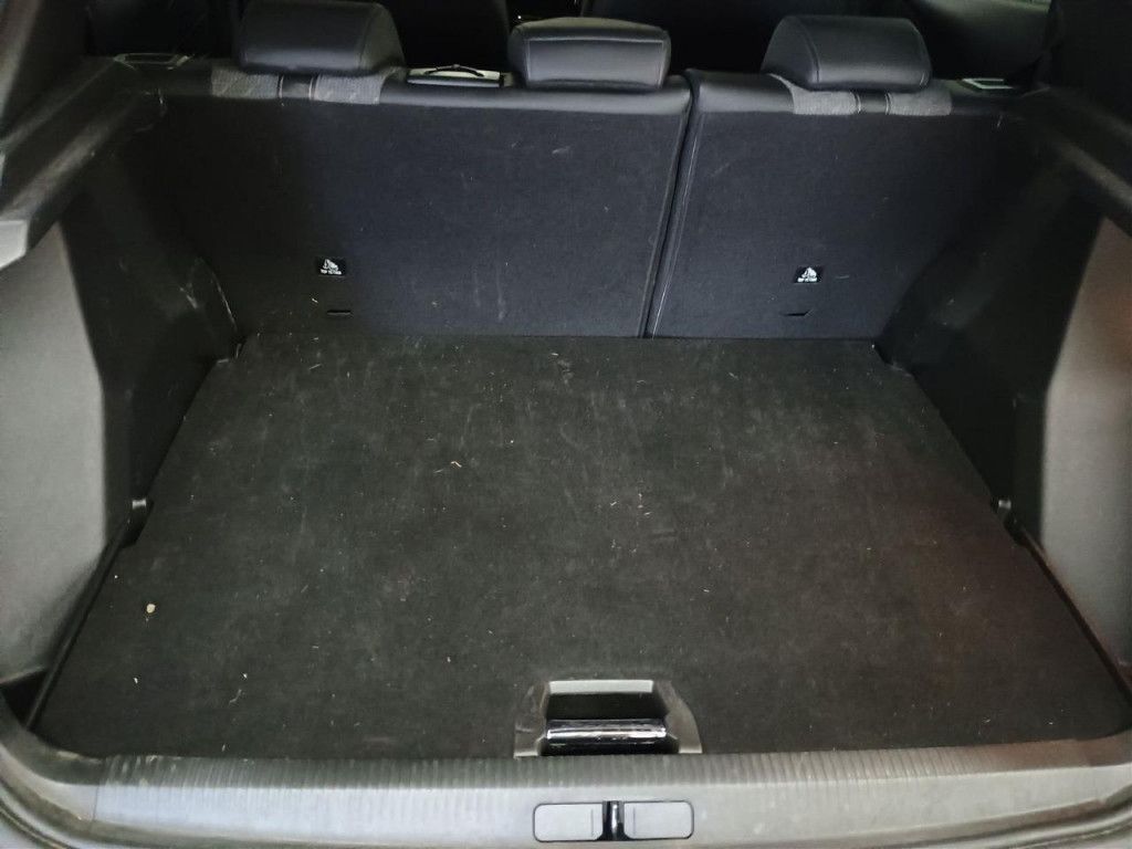 Peugeot 2008 PureTech 130 Allure AT LED Navi Kamera 360