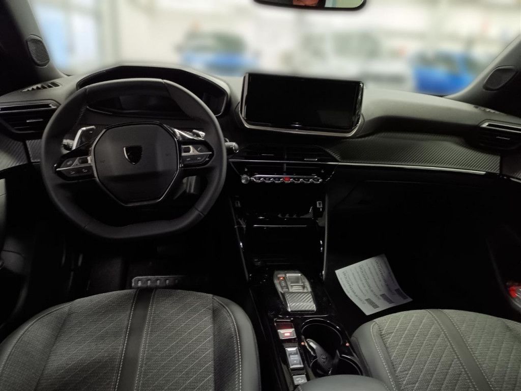 Peugeot 2008 PureTech 130 Allure AT LED Navi Kamera 360