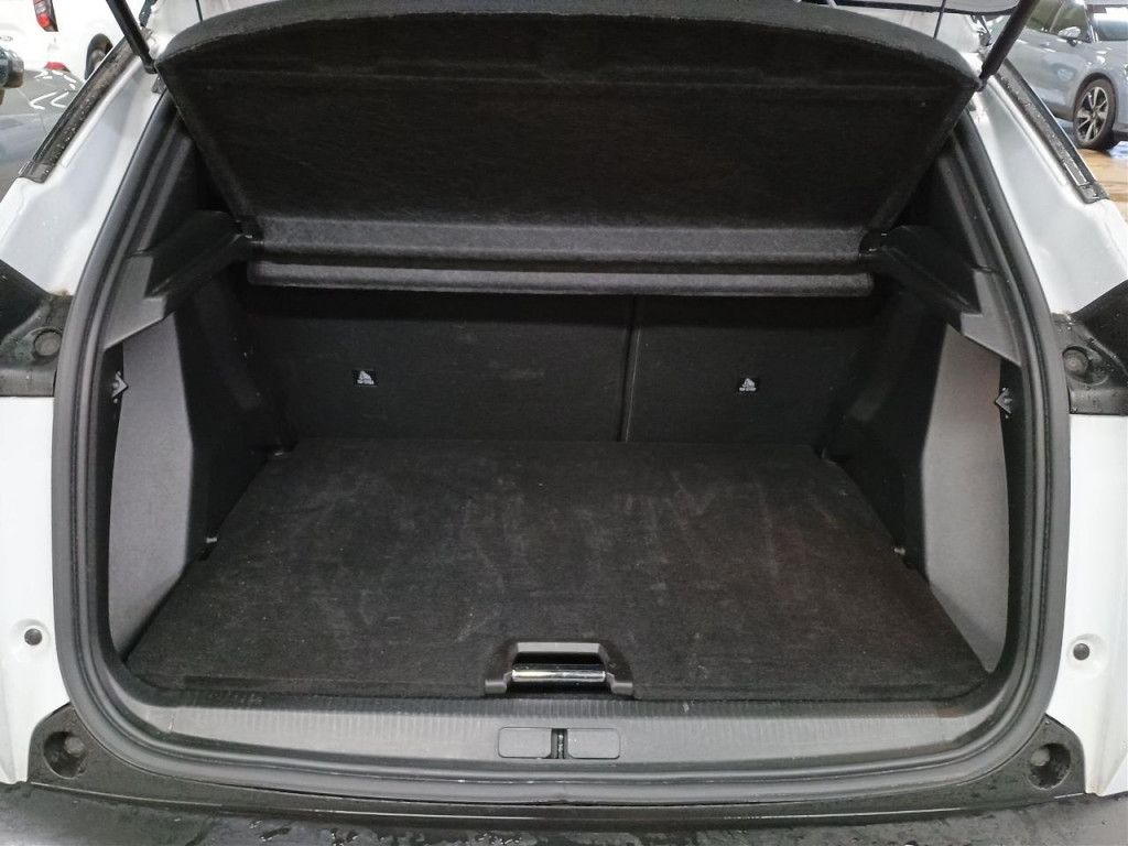 Peugeot 2008 PureTech 130 GT AT LED Navi Kamera360 PDC A